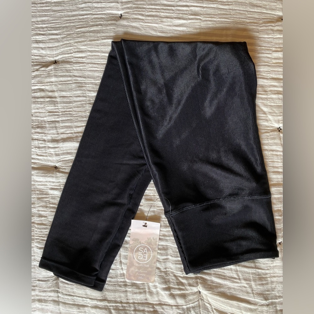 SAGE Collective Activewear High-Rise Leggings (Medium) - Black (NWT)